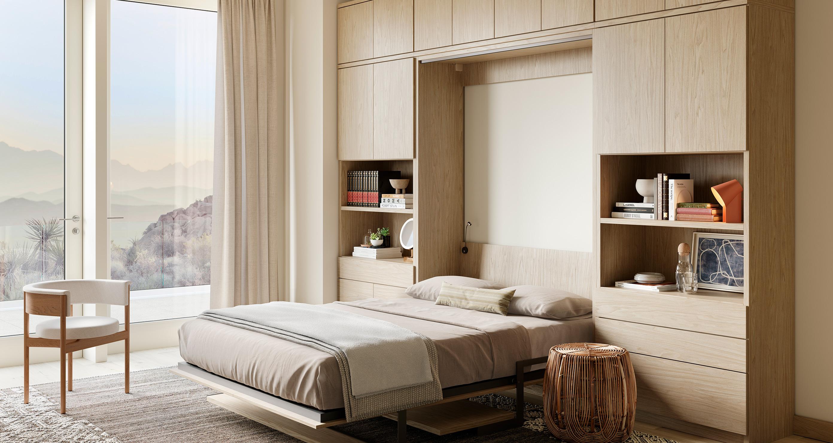 Cama de pared con gabinetes de almacenamiento personalizados y estantes en acabado claro de California Closets
